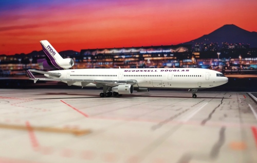 1/400 jc wings MD-11 中華航空 ScaleModelStore.com :: JC Wings 1:400 - XX4457 - China