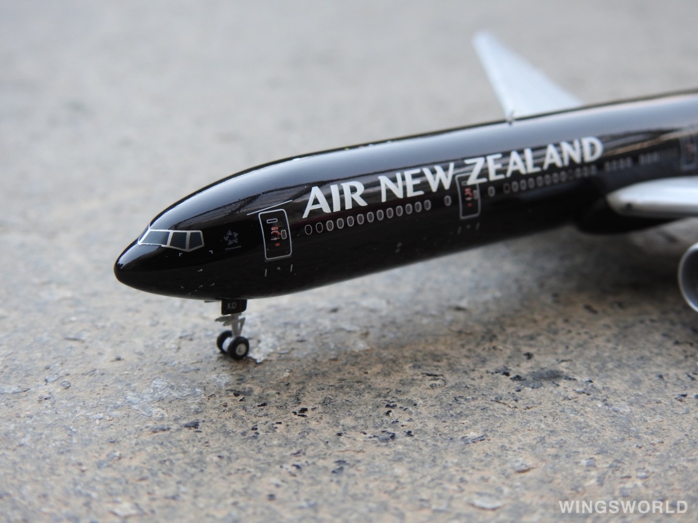 JC Wings 1:400 XX4921 Air New Zealand 新西兰航空 Boeing 777-300ER ZK-OKQ