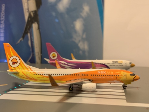 Nok Air 皇雀航空 Boeing 737-800 HS-DBT  PH11302 Phoenix 1:400