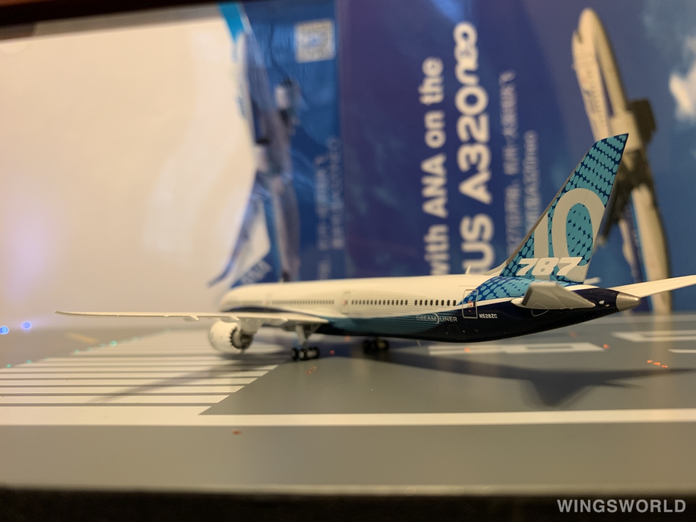 JC Wings 1:400 XX4112 Boeing 波音公司 Boeing 787-10 N528ZC