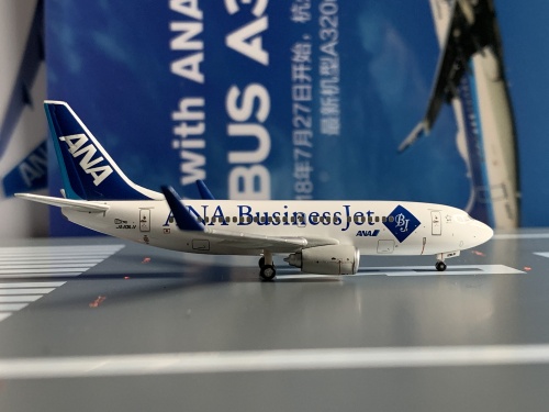 ANA 全日空 Boeing 737-700 JA10AN  NH40031 Hogan 1:400