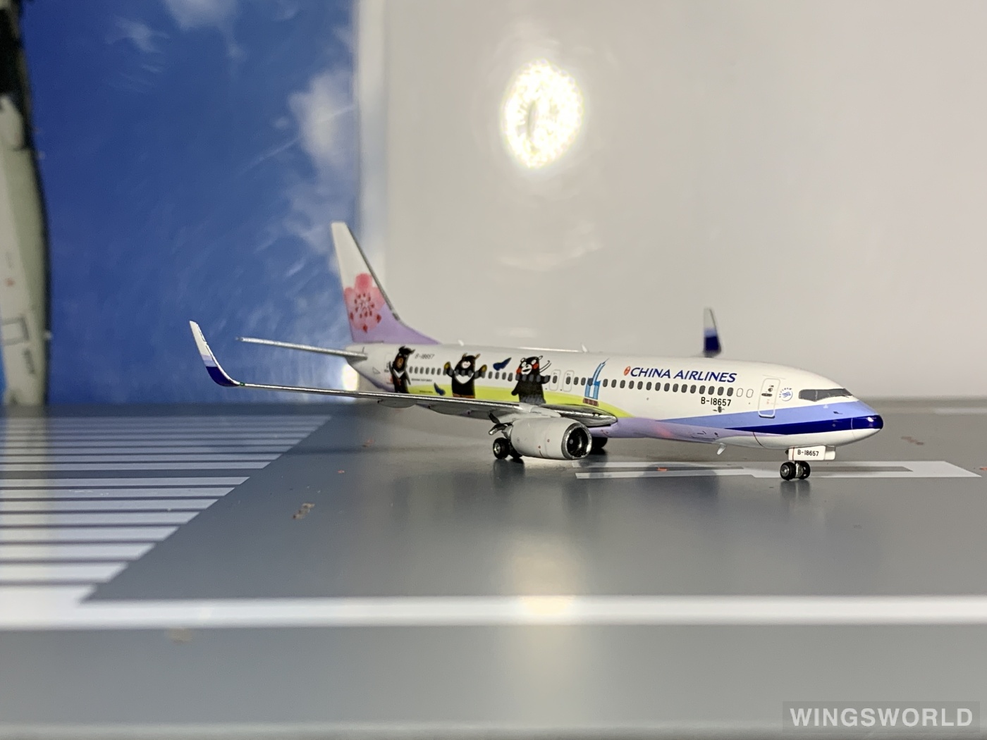 Phoenix 1:400 PH04142 China Airlines 中华航空 Boeing 737-800 B-18657