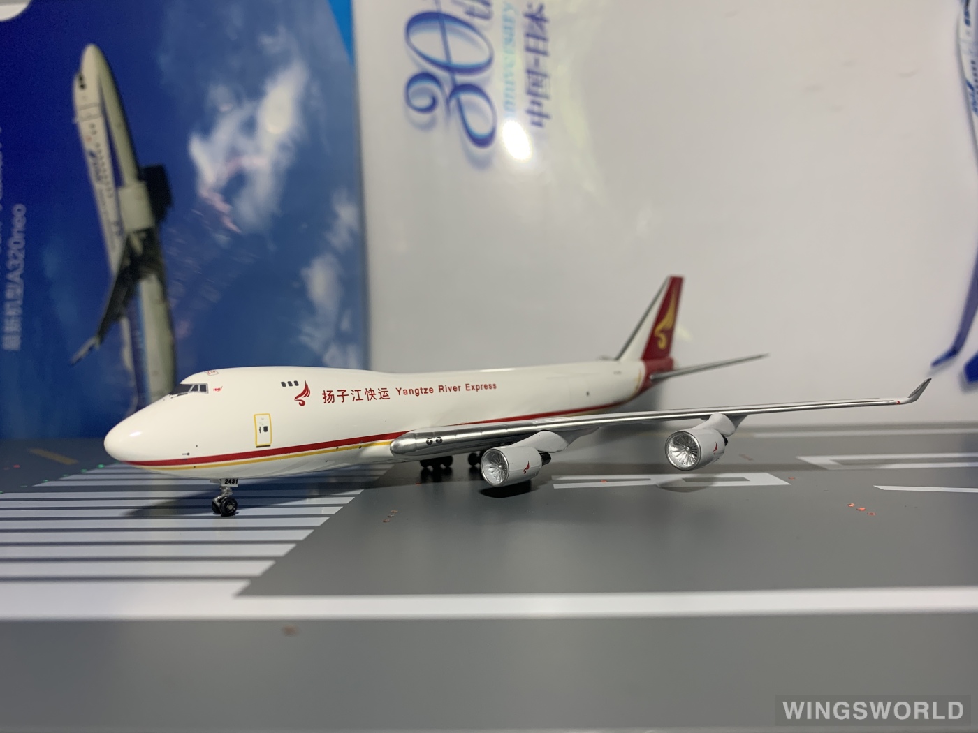 Aviation400 1:400 AV4744001 Yangtze River Express 扬子江快运航空 Boeing 747-400 B-2431