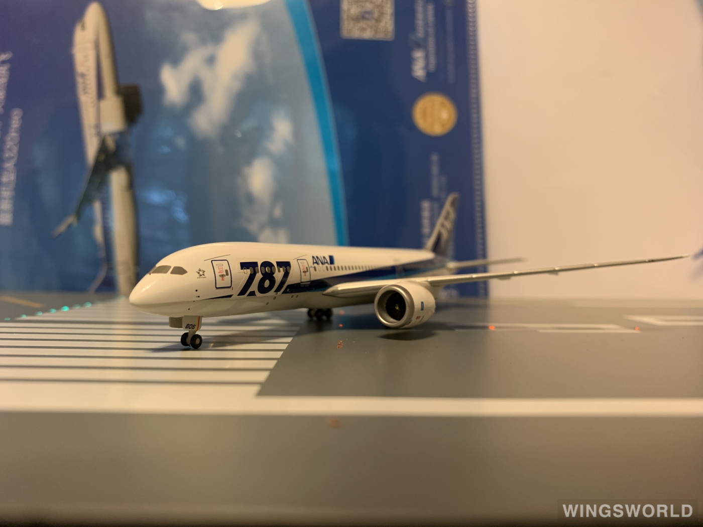 Hogan 1:400 NH40068 ANA 全日空 Boeing 787-8 JA806A