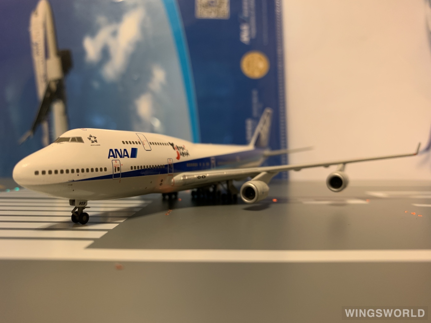 Hogan 1:400 NH40004 ANA 全日空 Boeing 747-400 JA8958