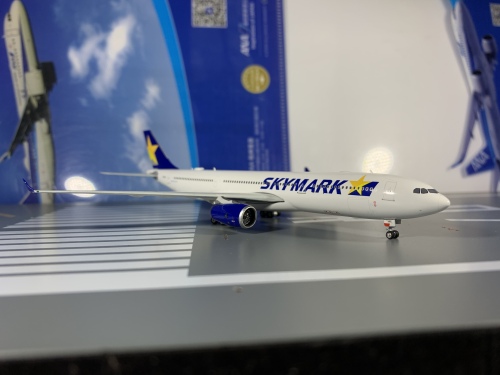 PH11300 Skymark Airlines 日本天马航空Airbus A330-300 JA330E PH11300 Skymark Airlines 日本天马航空Airbus A330-300 JA330E