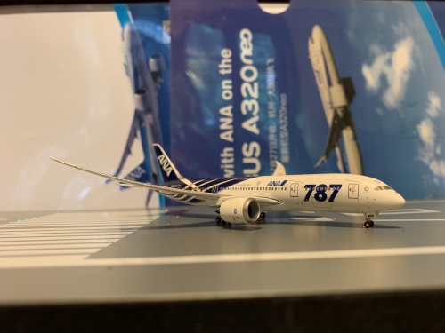 ANA 全日空 Boeing 787-8 JA802A  NH40063 Hogan 1:400