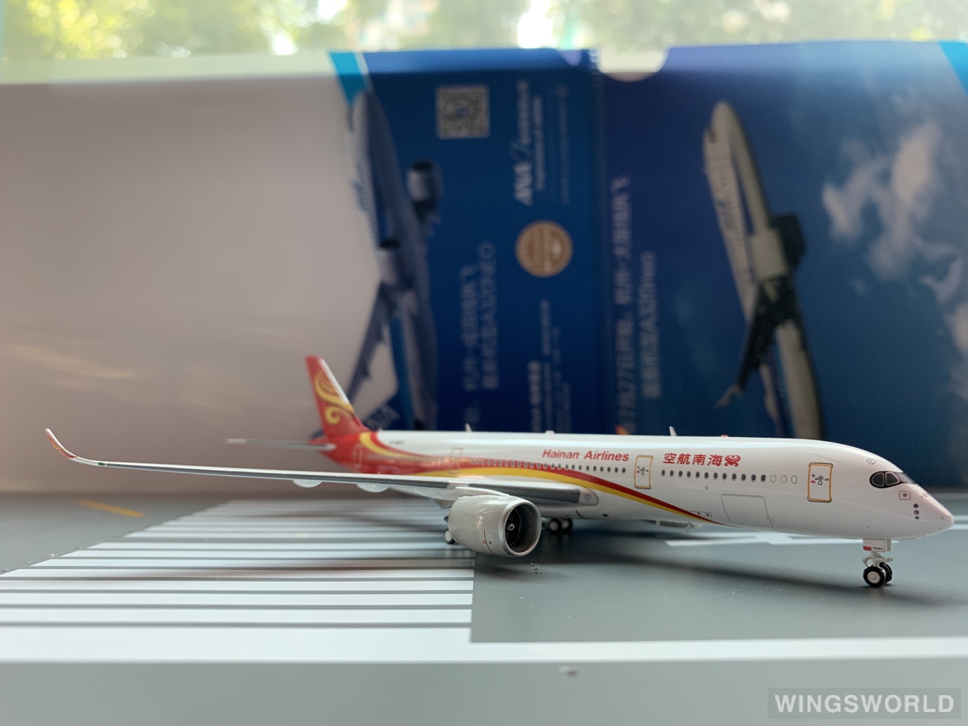 Aviation400 1:400 AV4033 Hainan Airlines 海南航空 Airbus A350-900 B-1069