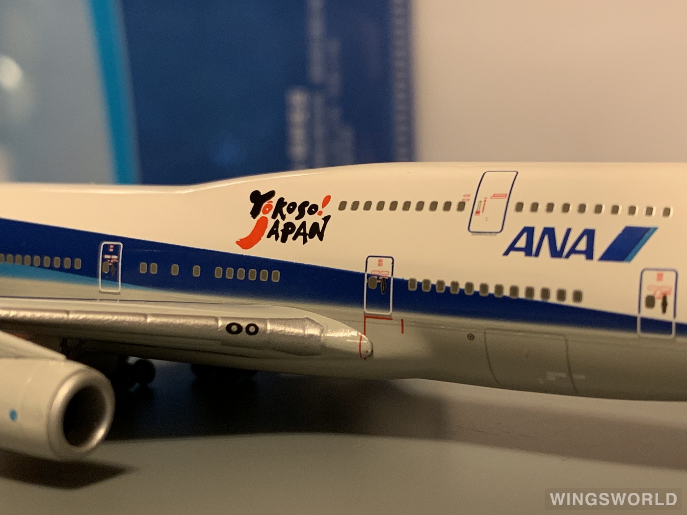 Hogan 1:400 NH40004 ANA 全日空 Boeing 747-400 JA8958