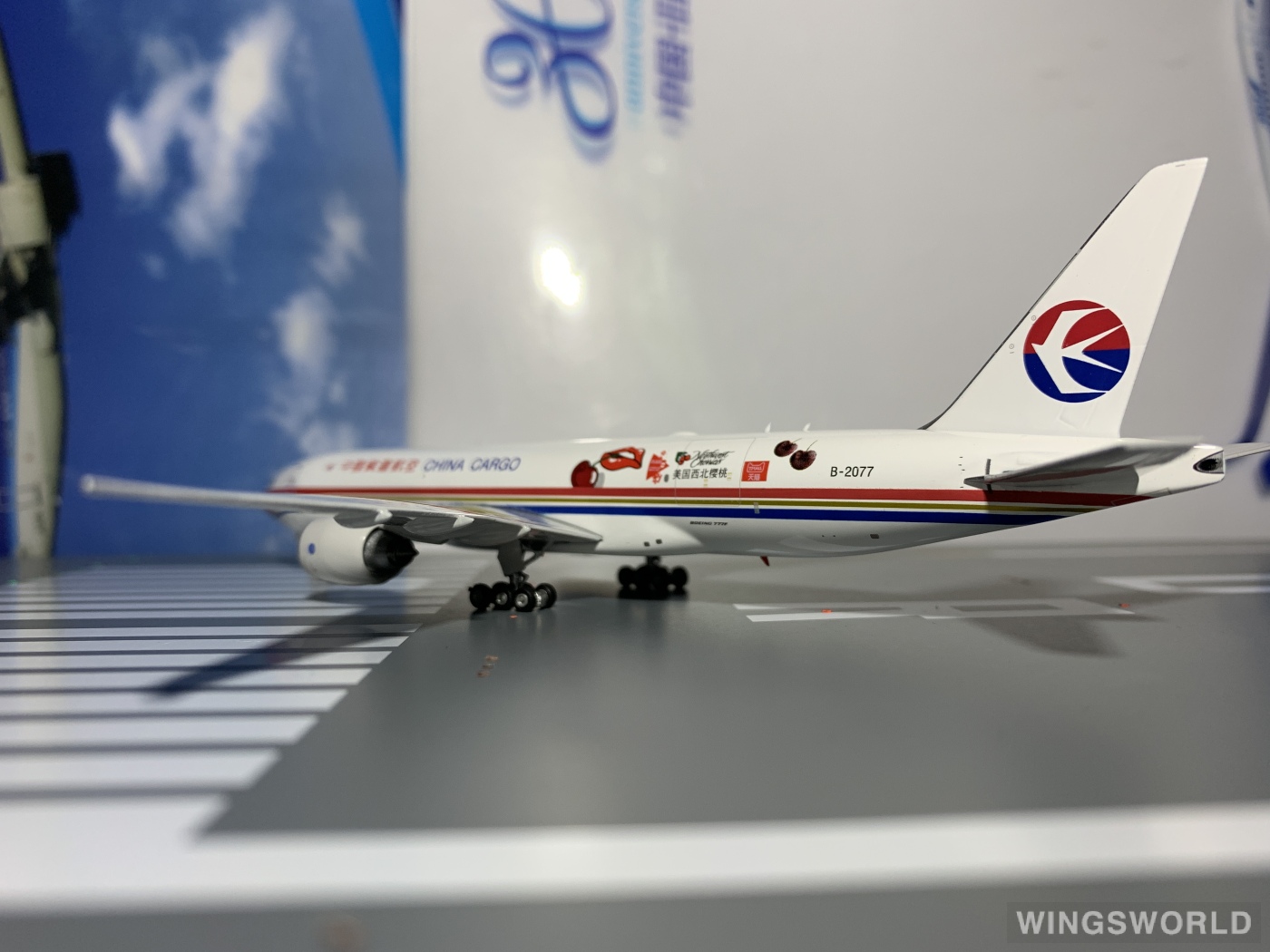 Phoenix 1:400 PH11400 China Cargo Airlines 中国货运航空 Boeing 777F B-2077