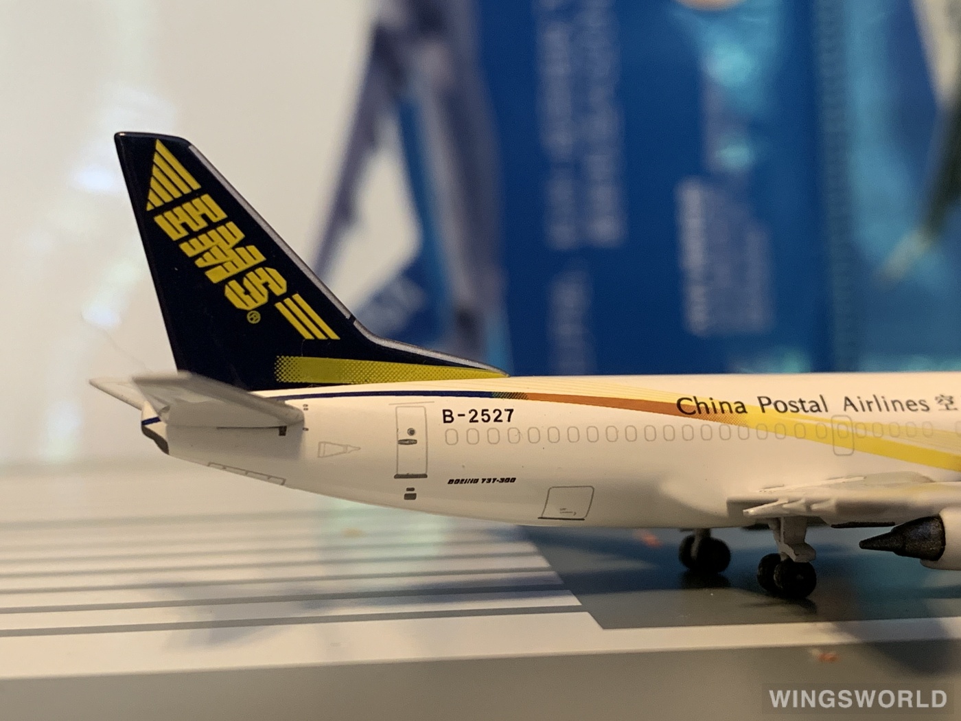 Pandamodel 1:400 SKYWINGS 010 China Postal Airlines 中国邮政航空 Boeing 737-300 B-2527