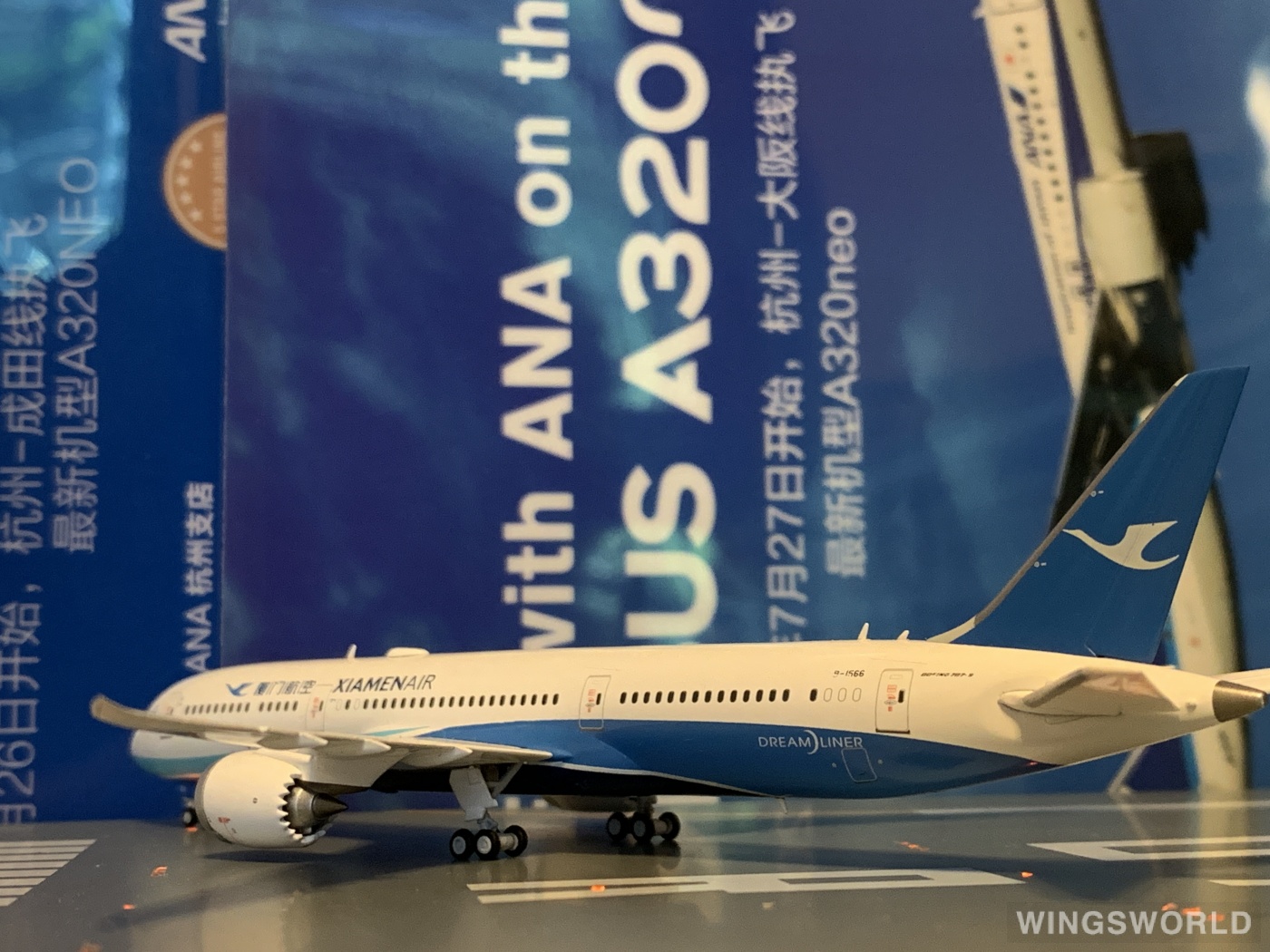 JC Wings 1:400 LH4038 XiamenAir 厦门航空 Boeing 787-9 B-1566