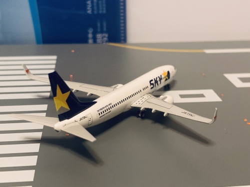 Skymark Airlines 天马航空 Boeing 737-800 JA73NJ 红色爱心 BC4003 Geminijets 1:400