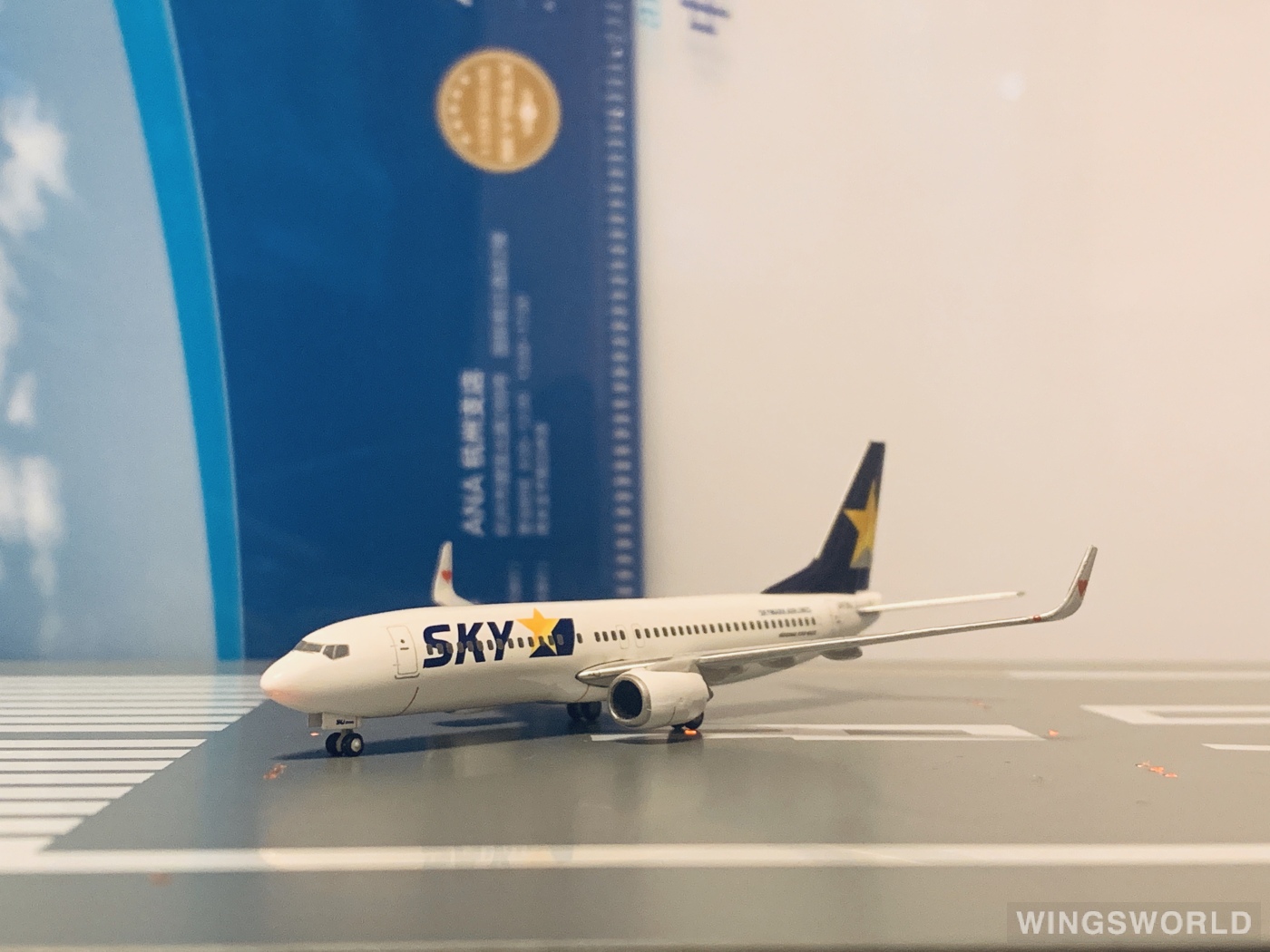 Geminijets 1:400 BC4003 Skymark Airlines 天马航空 Boeing 737-800 JA73NJ