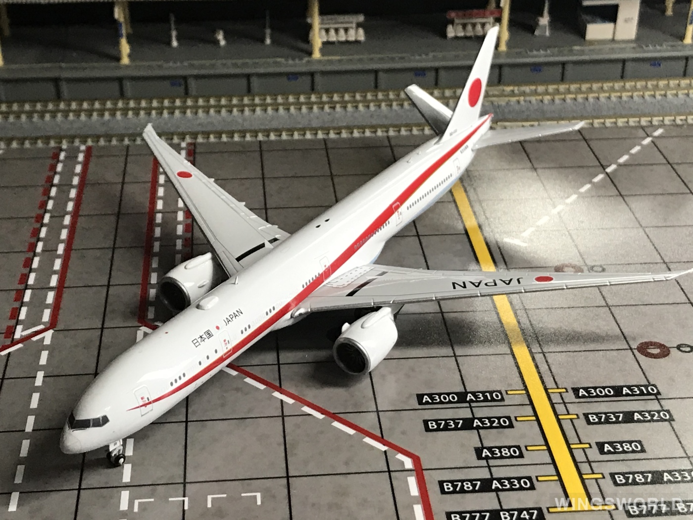 Geminijets 1:400 GMJSD086 JASDF 日本航空自卫队 Boeing 777-300 80-1111