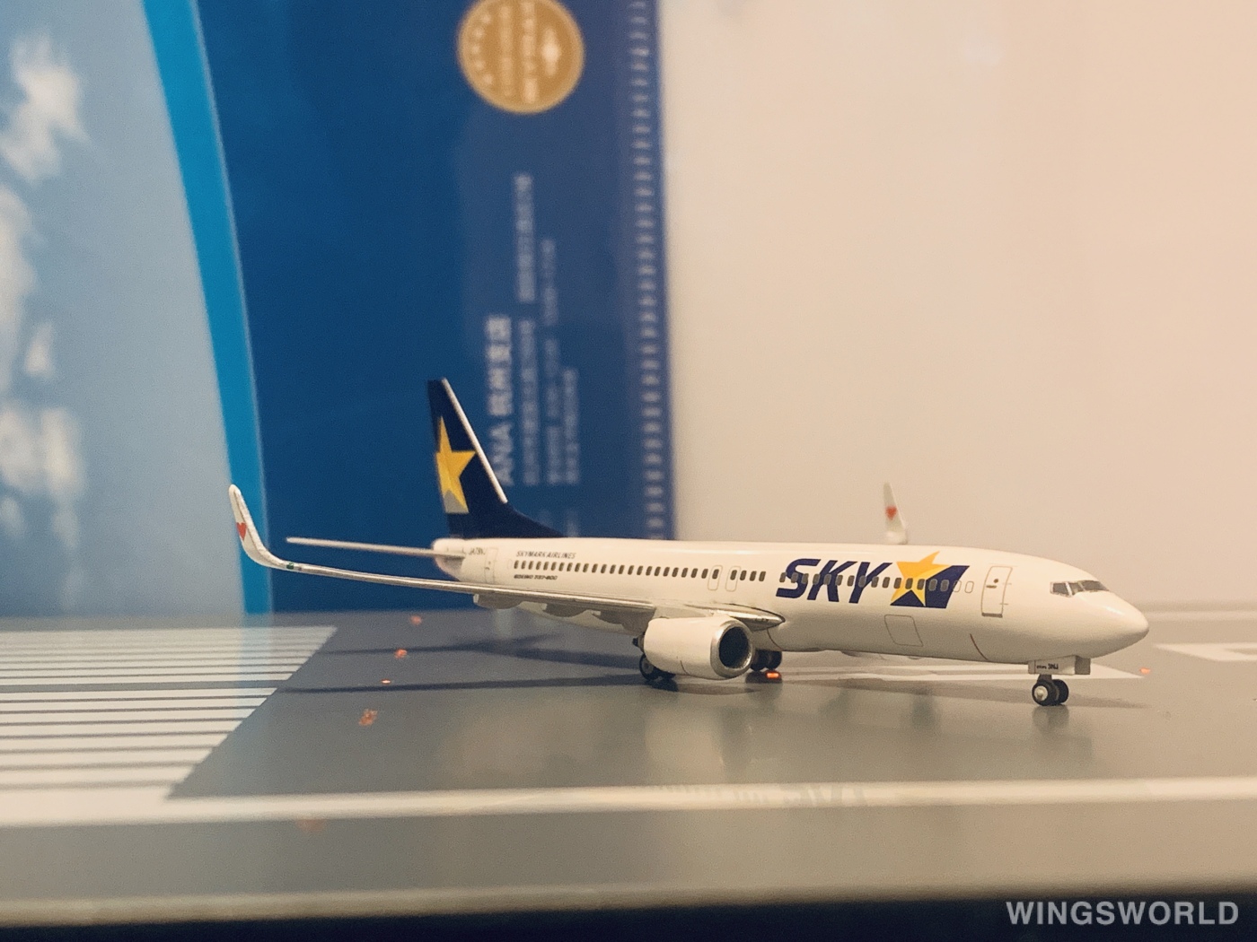 SKYMARK スカイマーク　B737-800　1/400 SKYMARK スカイマーク B737-800 1⁄400スケール : 航空機