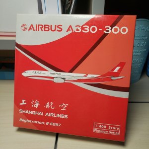 Shanghai Airlines 上海航空 Airbus A330-300 B-6097  PH10859 Phoenix 1:400