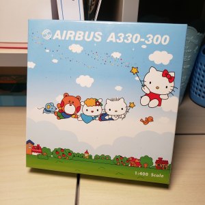 EVA Air 长荣航空 Airbus A330-300 B-16331 Hello Kitty魔法机 PHB16331 Phoenix 1:400