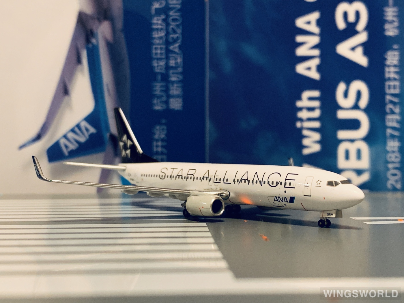 Apollo 1:400 A13069 ANA 全日空 Boeing 737-800 JA51AN