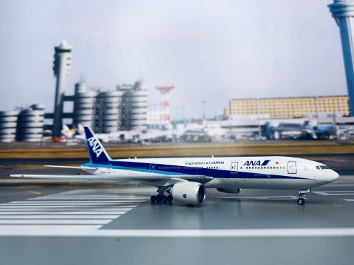 ANA 全日空 Boeing 777-200 JA704A 2003s colors. With ANA 全日空 Boeing 777-200 JA704A 2003s colors. With