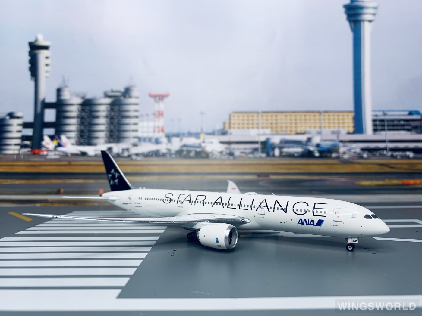 Phoenix 1:400 PH04237 ANA 全日空 Boeing 787-9 JA899A