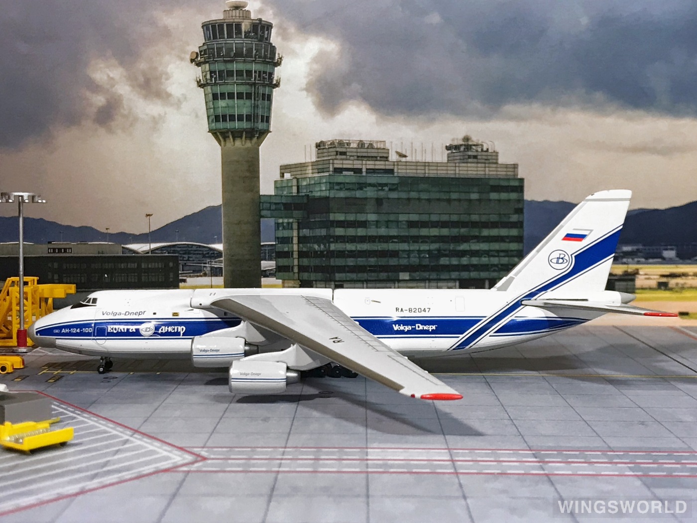 Geminijets 1:400 GJVDA511 Volga-Dnepr 伏尔加-第聂伯航空 Antonov An-124 RA-82047