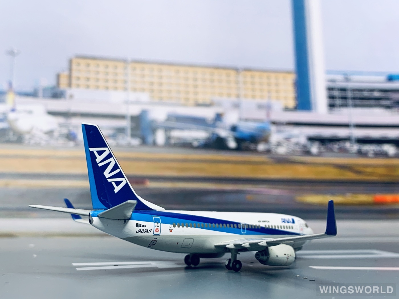 Hogan 1:400 NH40030 ANA 全日空 Boeing 737-700 JA03AN