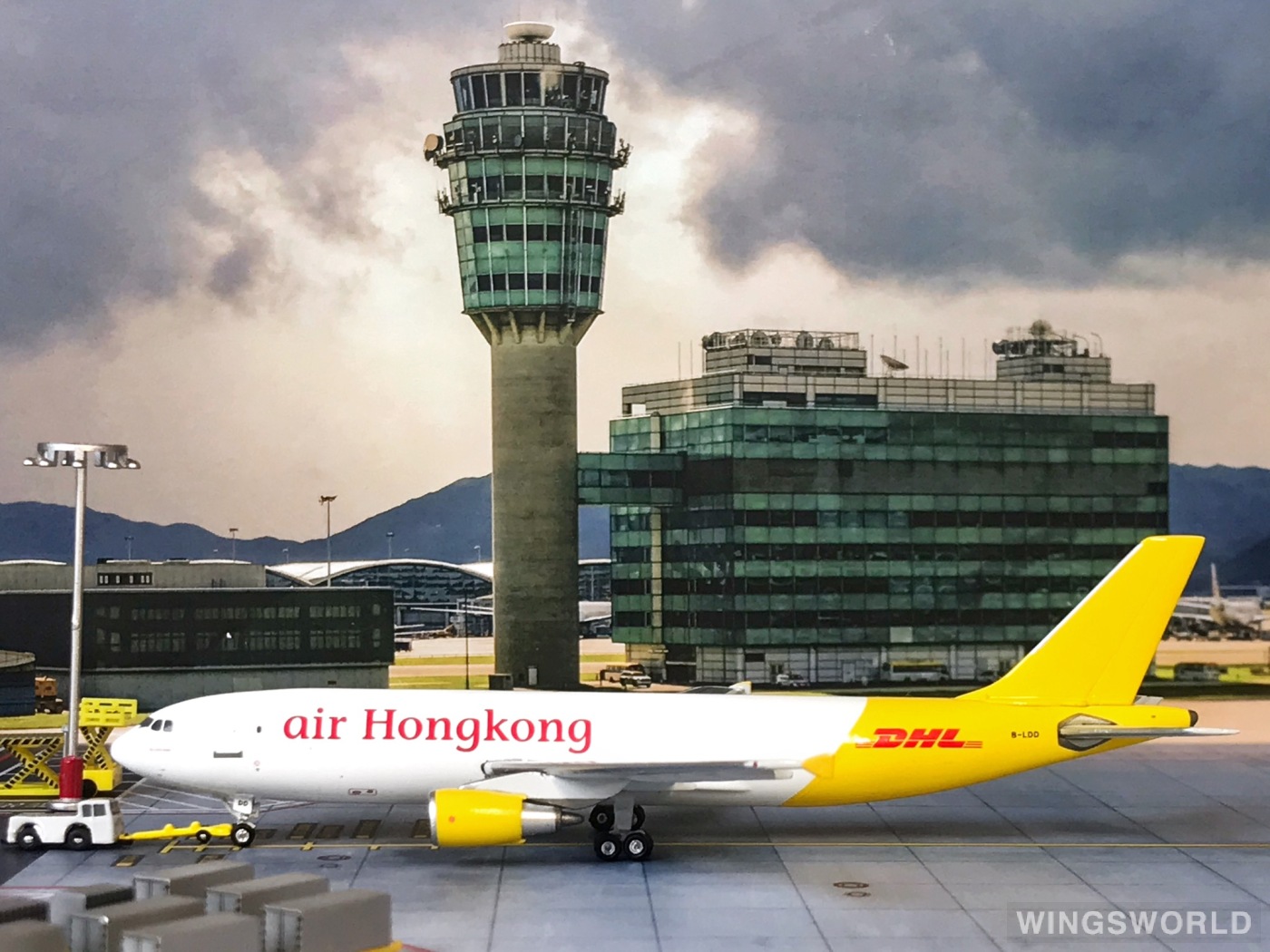 JC Wings 1:400 Boeing 747-400 Air Hong Kong 香港华民航空 JC4806 B-HUS 的照片 作者 ...