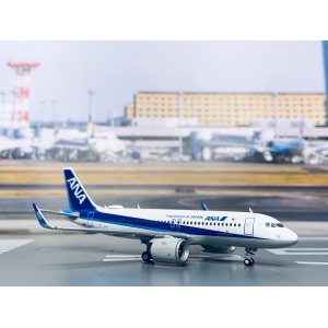 ANA 全日空 Airbus A320neo JA211A  XX4102 JC Wings 1:400