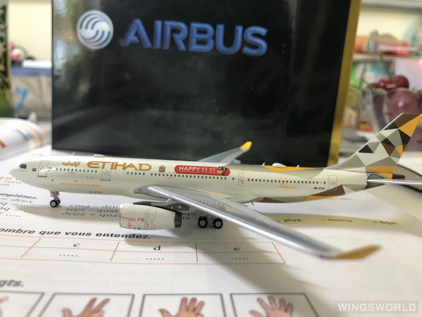 Pandamodel 1:400 PMA6EYH Etihad Airways 阿提哈德航空 Airbus A330-200 A6-EYH