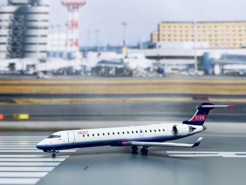 IBEX Airlines 伊别克斯航空 Bombardier CRJ700 JA05RJ  FW40005 Geminijets 1:400