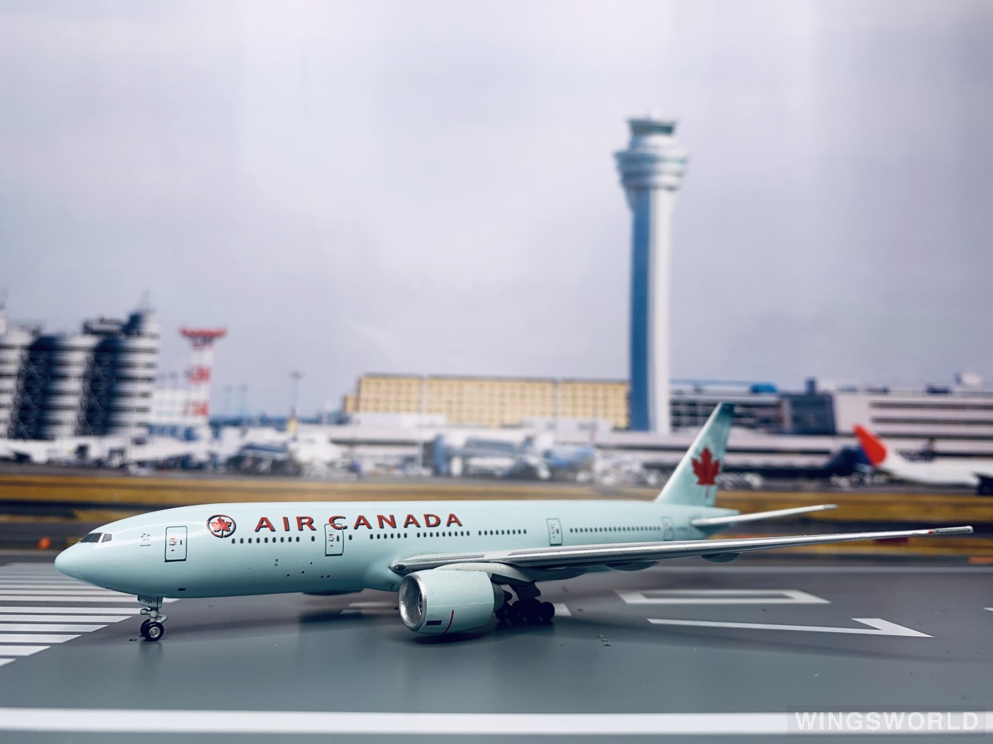Witty 1:400 WT4772003 Air Canada 加拿大航空 Boeing 777-200 C-FIUA