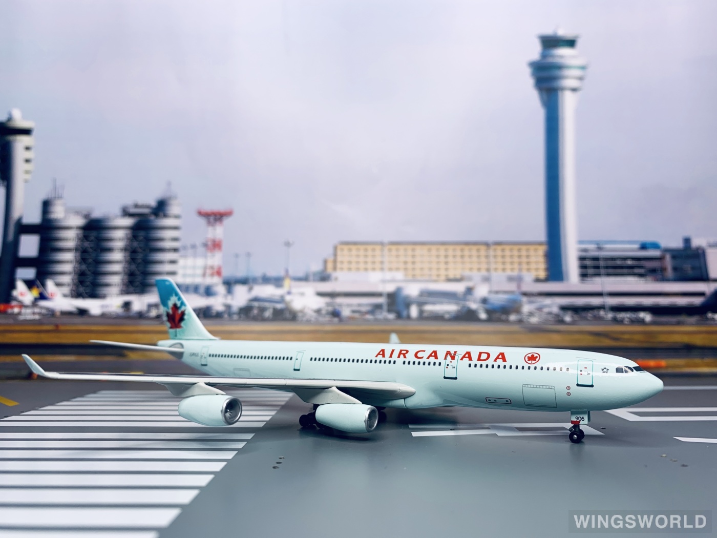 Dragon Models 1:400 55492 Air Canada 加拿大航空 Airbus A340-300 C-FYLG