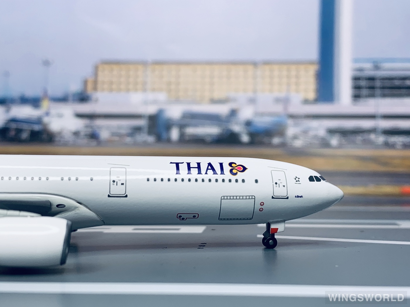 Dragon Models 1:400 55830 Thai Airways 泰国国际航空 Airbus A340-500 HS-TLA