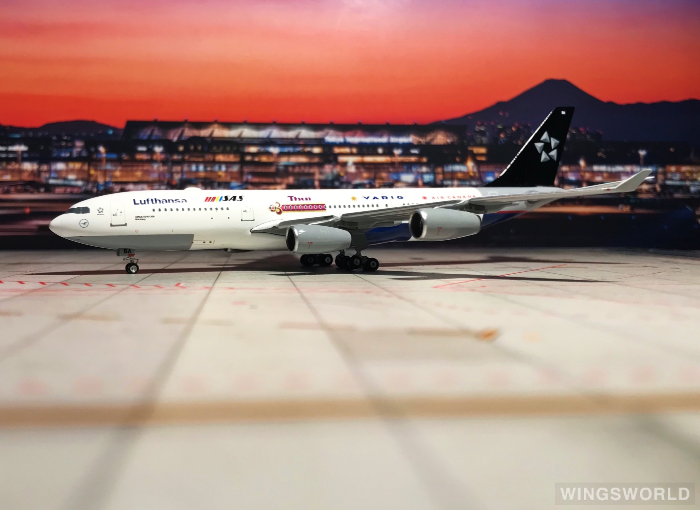 Phoenix 1:400 PH04009 Lufthansa 汉莎航空 Airbus A340-200 D-AIBA
