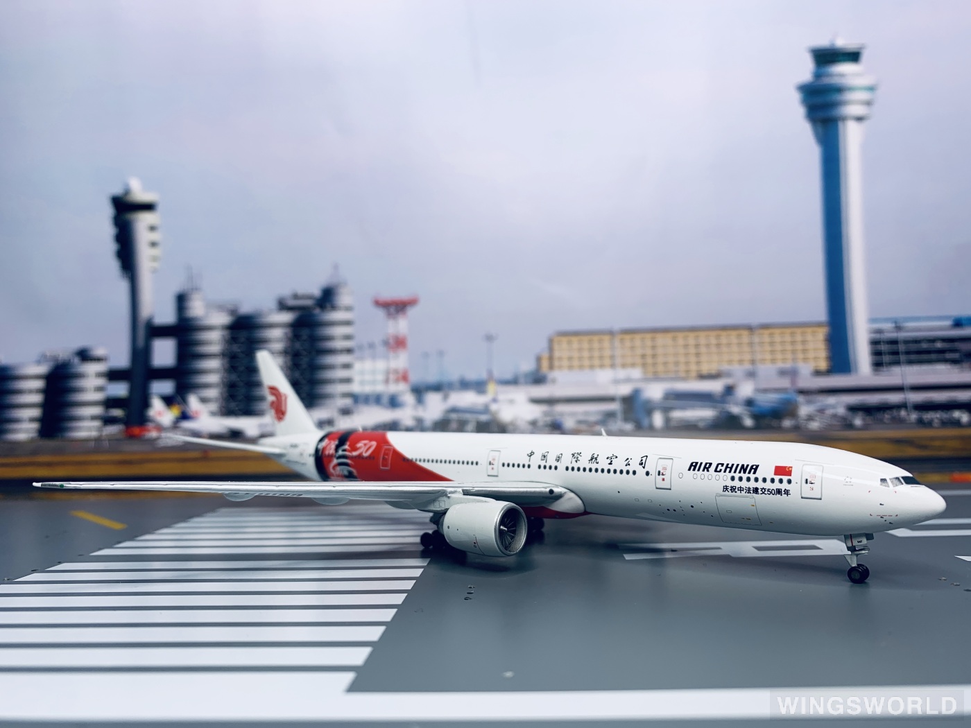 JC Wings 1:400 XX4638 Air China 中国国际航空 Boeing 777-300ER B-2047