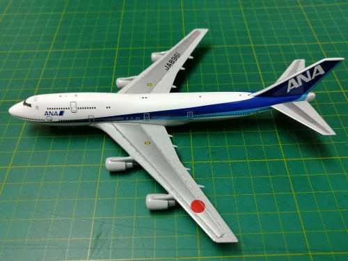 ANA全日空　DHC-8-300 JA801K 1/200 ANA DHC-8-300 モデル 1:200 1/200 DHC8-300 ANA JA801K