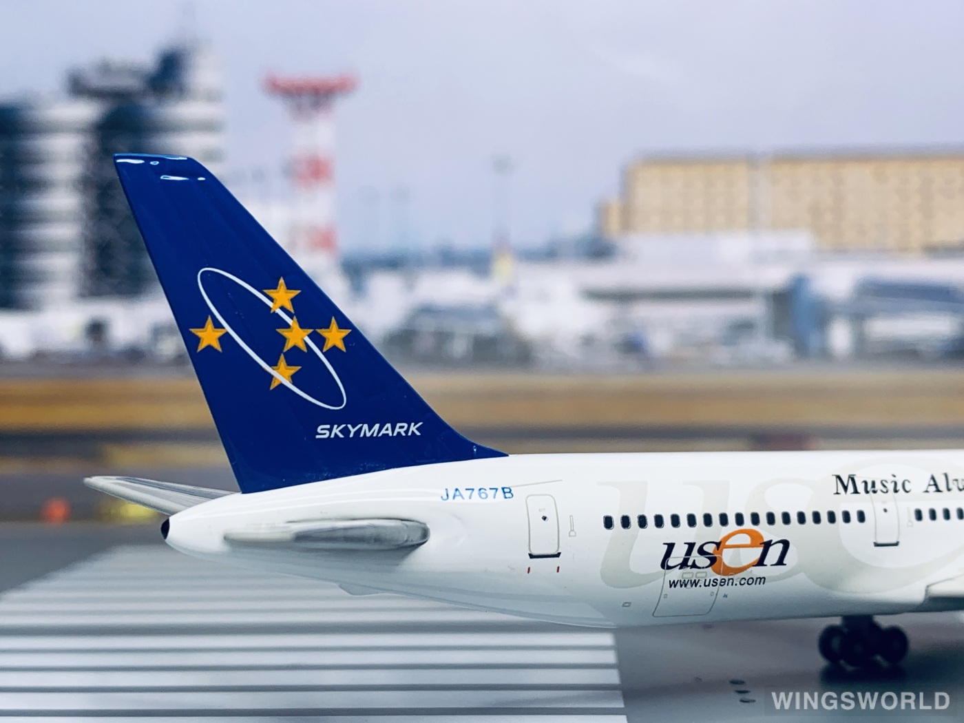 golden wings 1:400 94009001 skymark airlines 天馬航空 boeing 767