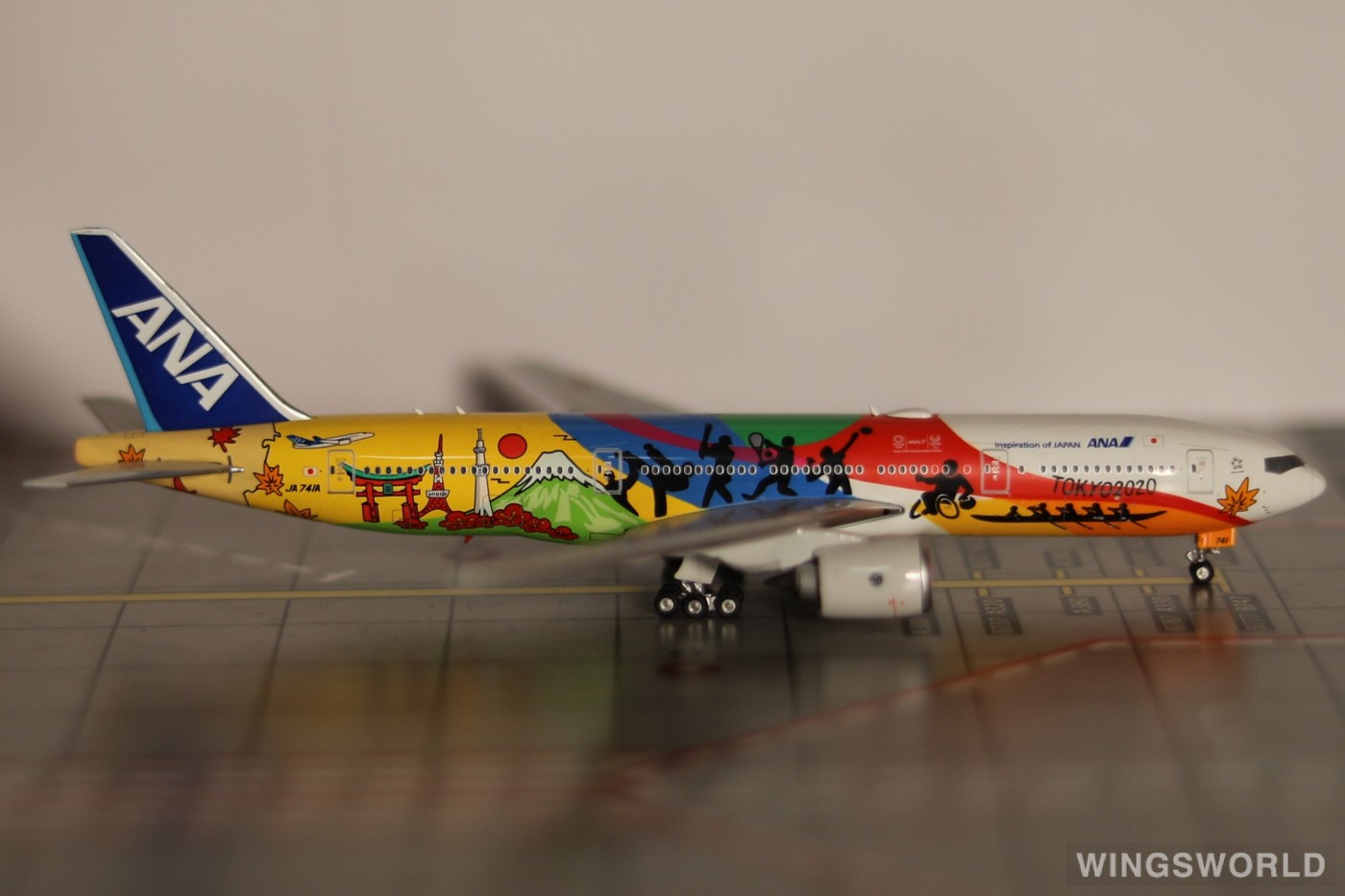 Phoenix 1:400 PH04191 ANA 全日空 Boeing 777-200 JA741A
