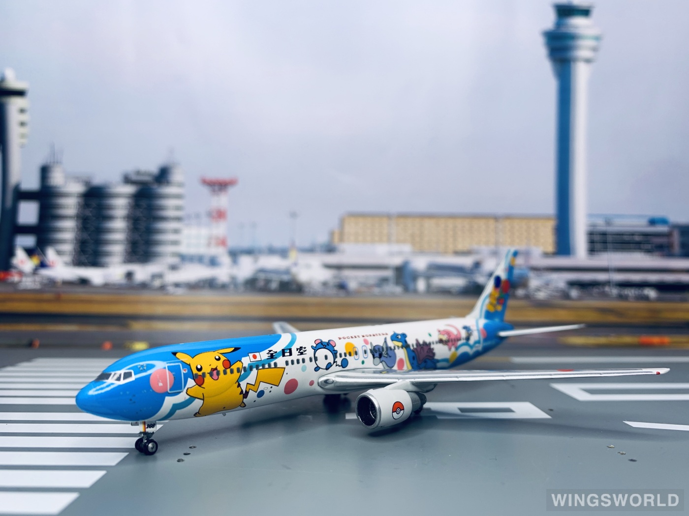 Phoenix 1:400 PH04029 ANA 全日空 Boeing 767-300 JA8288