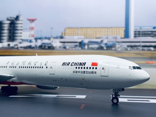 Air China 中国国际航空 Boeing 777-300 B-2047 中法建交50周年 XX2452 JC Wings 1:200