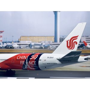 Air China 中国国际航空 Boeing 777-300 B-2047 中法建交50周年 XX2452 JC Wings 1:200