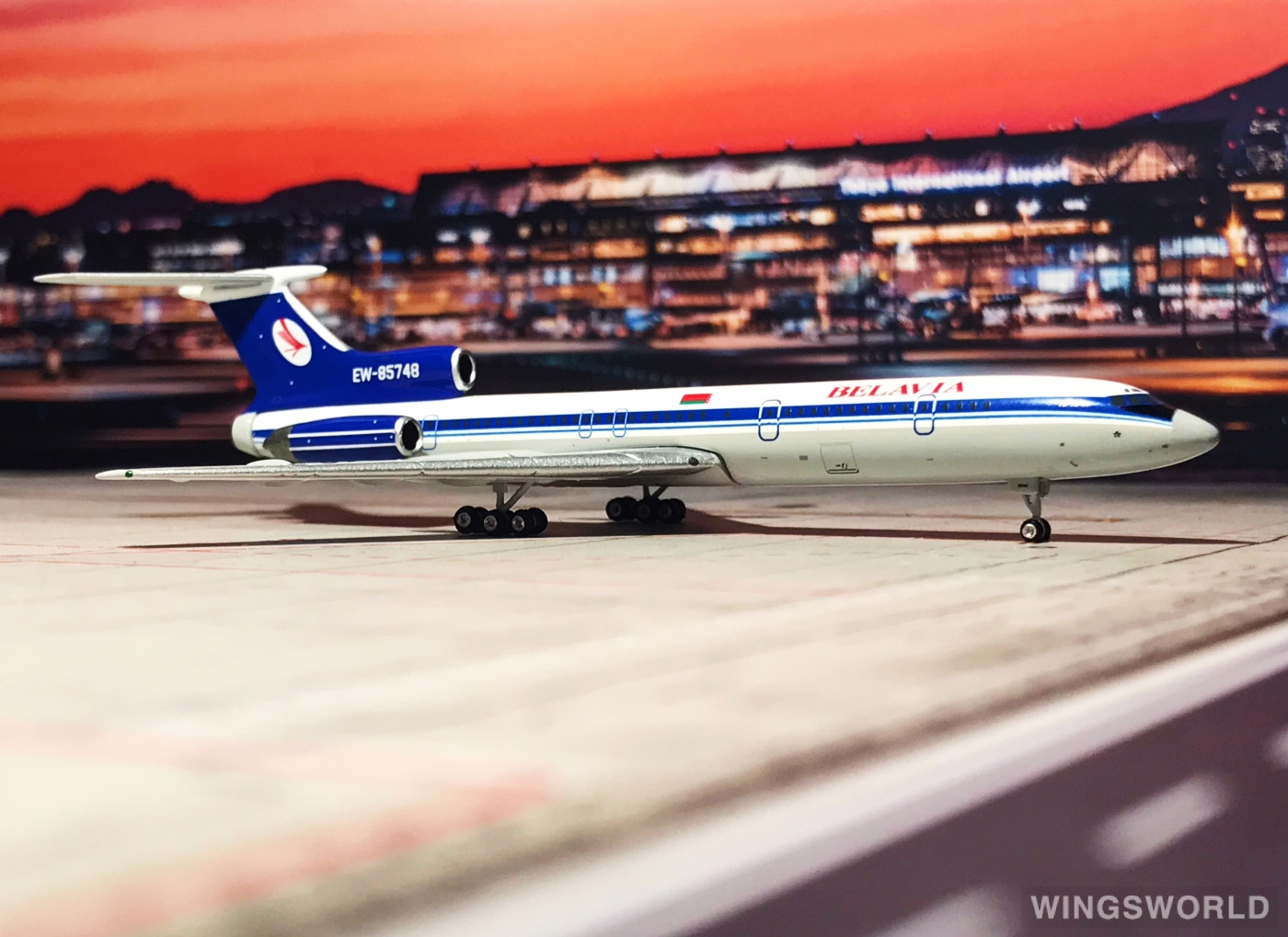 Phoenix 1:400 PH11004 Belavia 白俄罗斯航空 Tupolev Tu-154 EW-85748