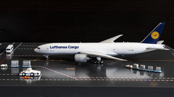 phoenix 1:400 ph04045 lufthansa 汉莎航空 boeing 777-200 d-alfa的