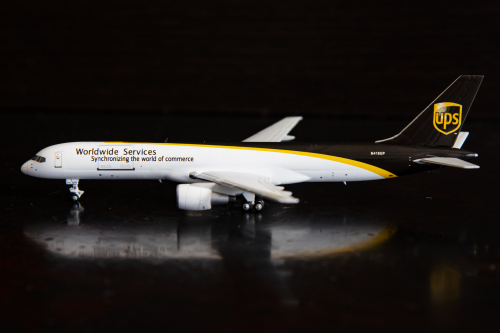 NG models 1:400 Boeing 757-200 UPS 联合包裹公司NG53083
