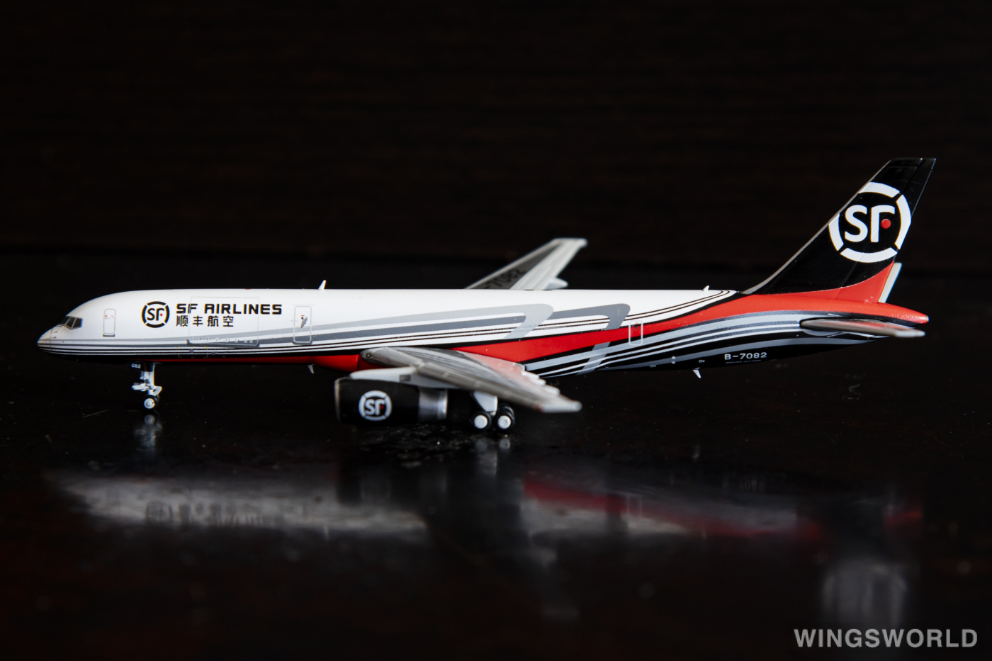 JC Wings 1:400 XX4730 SF Airlines 顺丰航空 Boeing 757-200 B-7082