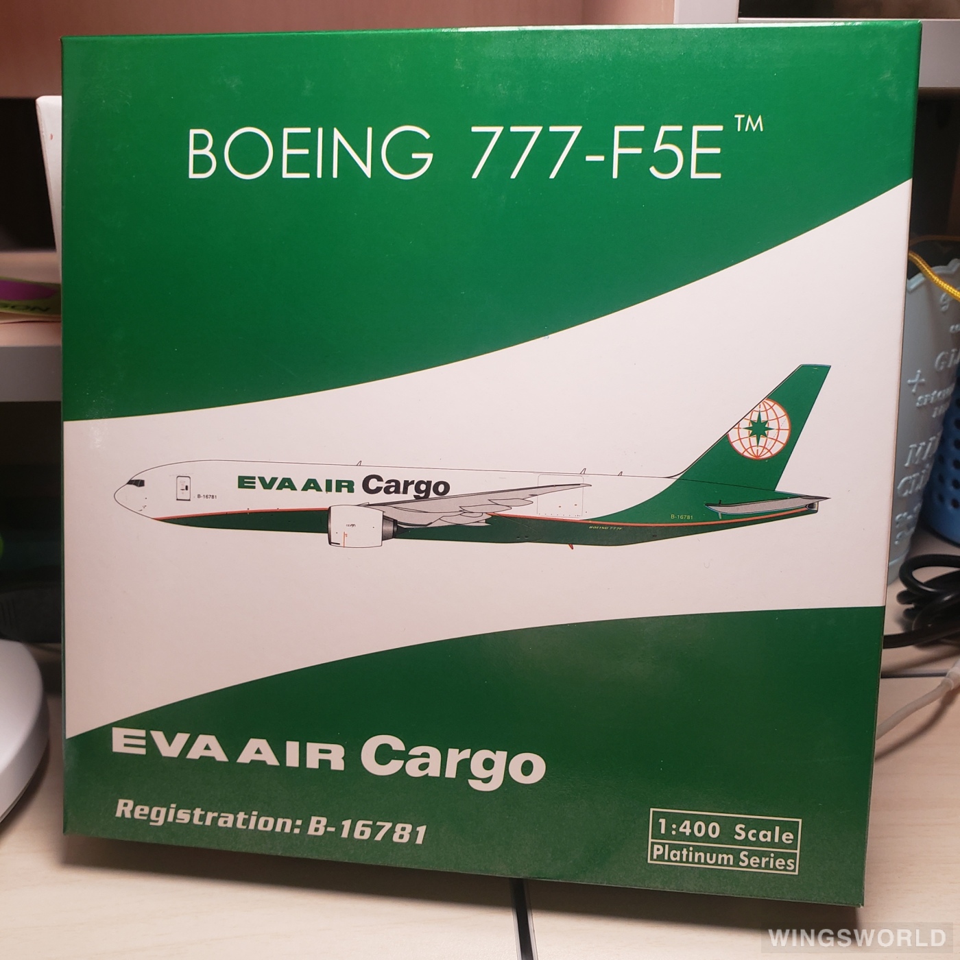 Phoenix 1:400 PH11423 EVA Air 长荣航空 Boeing 777F B-16781