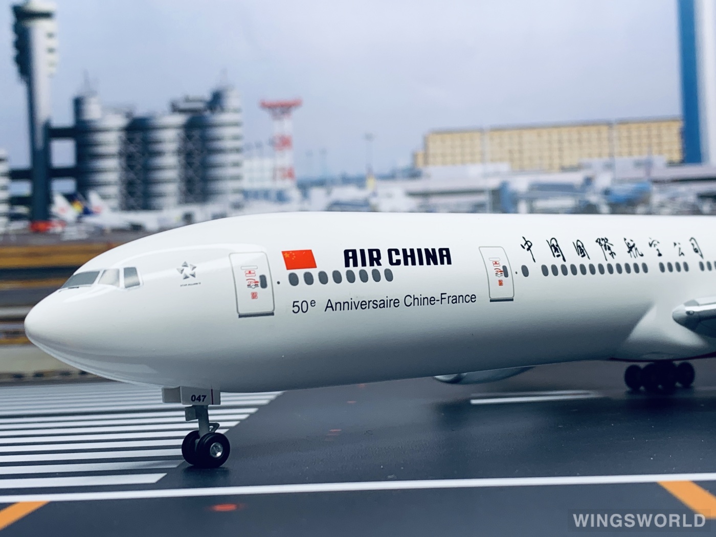 Hogan 1:200 CA77W2047 Air China 中国国际航空 Boeing 777-300ER B-2047