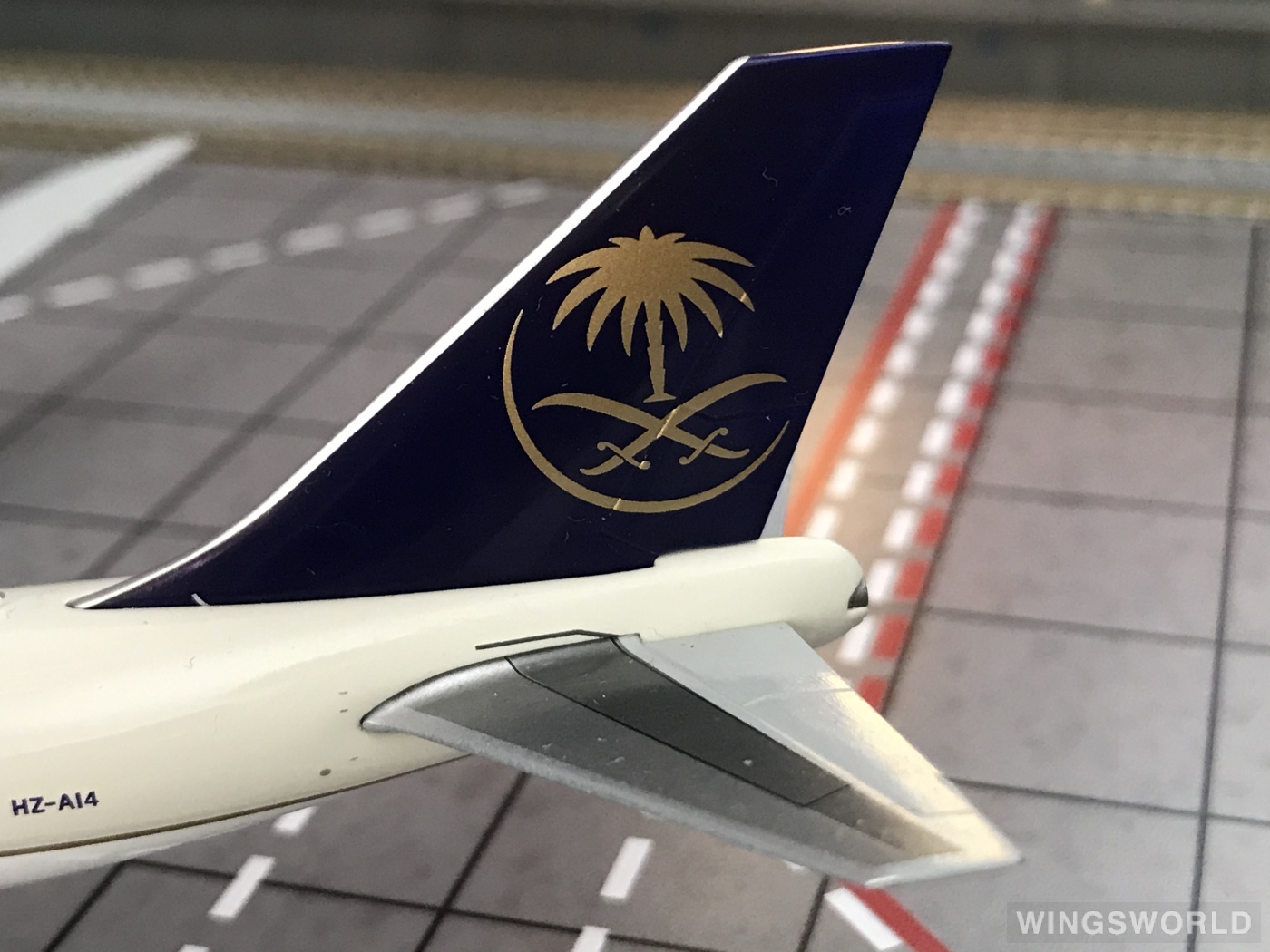 Geminijets 1:400 GJSVA1555 Saudia 沙特阿拉伯航空 Boeing 747-8F HZ-AI4