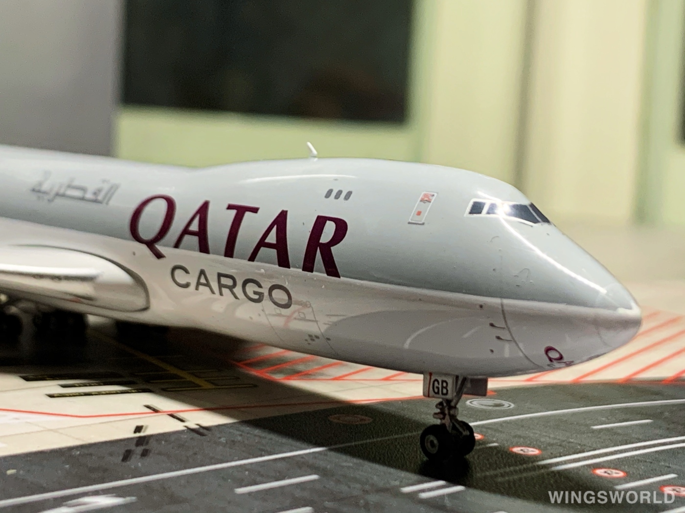 Phoenix 1:400 PH04159 Qatar 卡塔尔航空 Boeing 747-8F A7-BGB